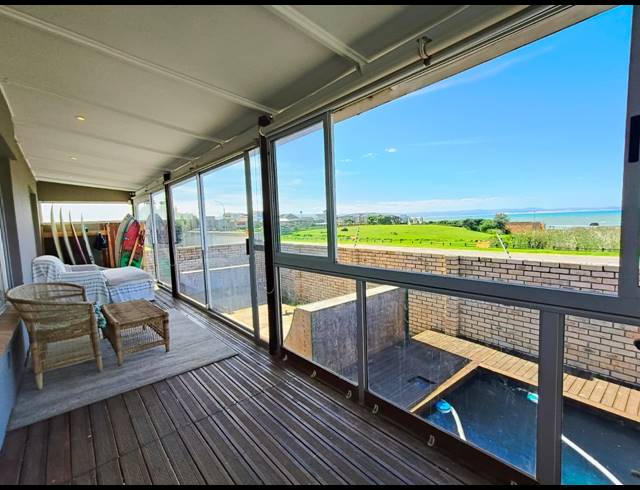 5 BEDROOM HOUSE FOR SALE IN WAVECREST